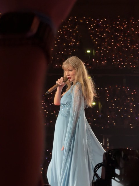 Taylor Swift performing on stage