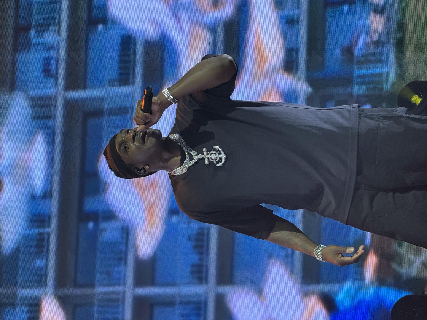 Pusha T of Clipse rapping on stage